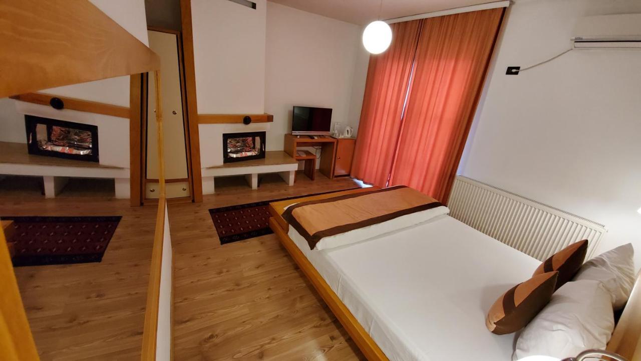 Hotel Prizreni 외부 사진