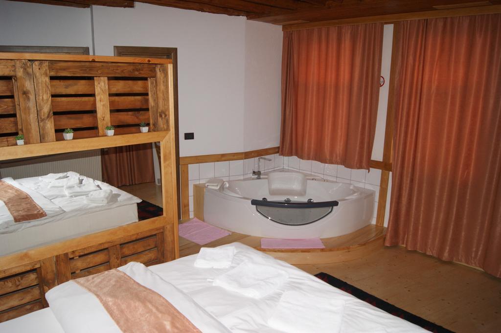 Hotel Prizreni 객실 사진