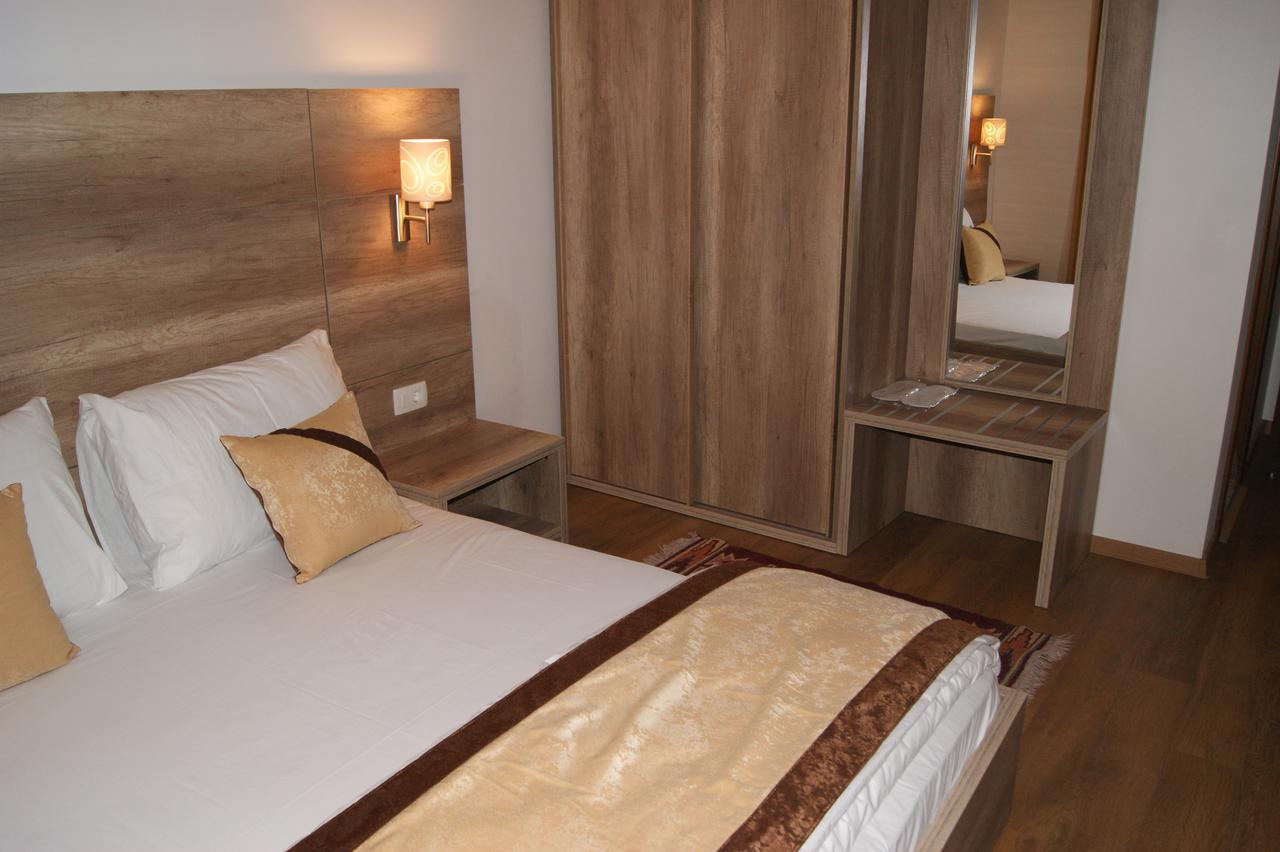 Hotel Prizreni 외부 사진